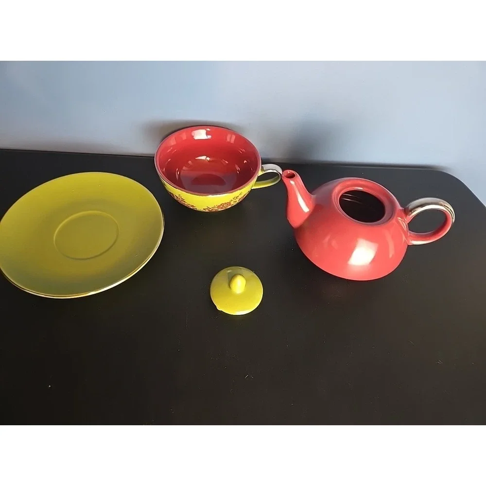 Teapot For One with‎ Tea Cup and Saucer Red Green Flowers